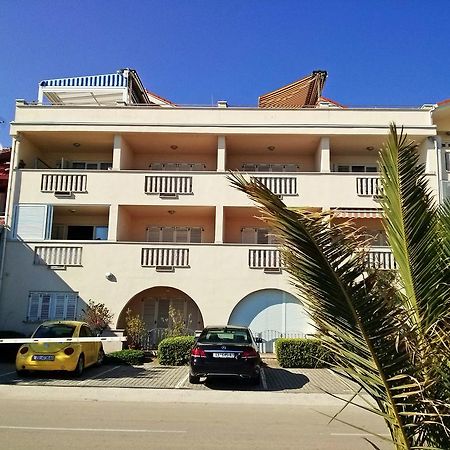 Beach Apartment Sveti Filip I Jakov - Turanj Bagian luar foto