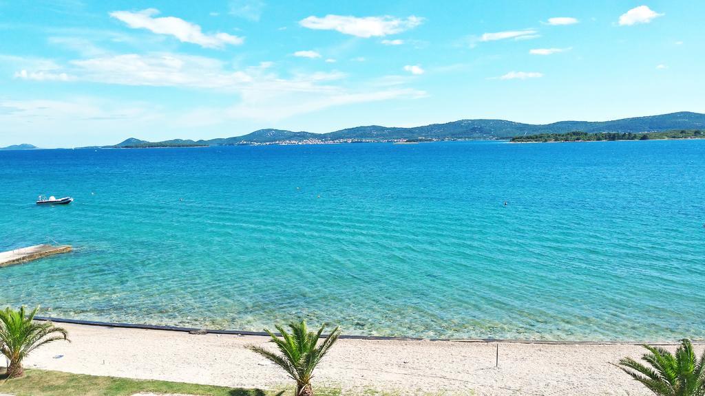 Beach Apartment Sveti Filip I Jakov - Turanj Bagian luar foto